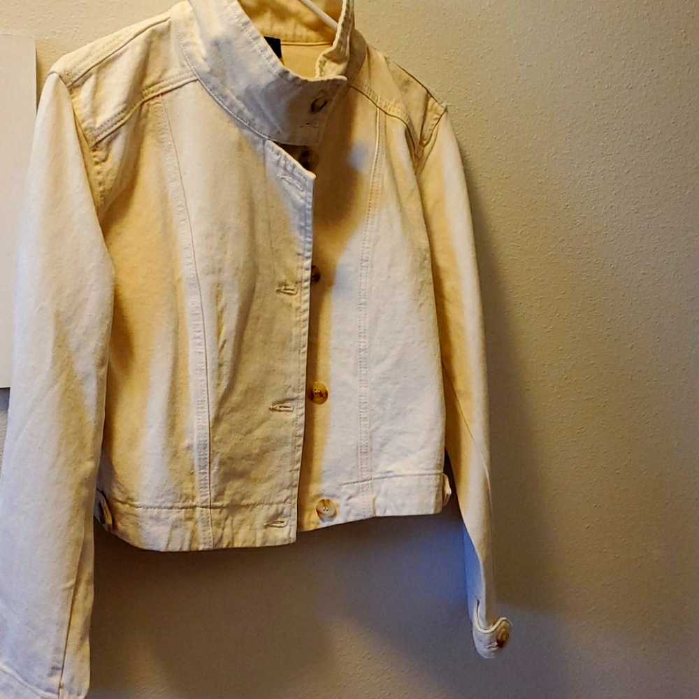Cropped jacket